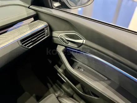 Audi e-tron 55 Quattro 2023 года за 65 000 000 тг. в Атырау – фото 19