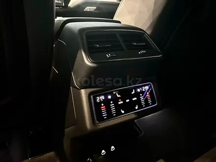 Audi e-tron 55 Quattro 2023 года за 65 000 000 тг. в Атырау – фото 23