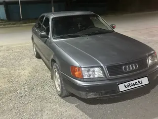 Audi 100