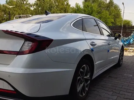 Hyundai Sonata 2021 года за 11 700 000 тг. в Алматы – фото 9