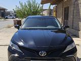 Toyota Camry 2023 года за 18 100 000 тг. в Шымкент