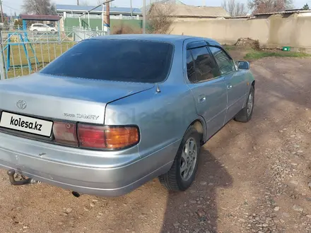 Toyota Camry 1995 года за 1 850 000 тг. в Мерке – фото 2