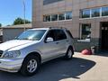 Mercedes-Benz ML 320 2000 годаүшін3 800 000 тг. в Алматы – фото 2