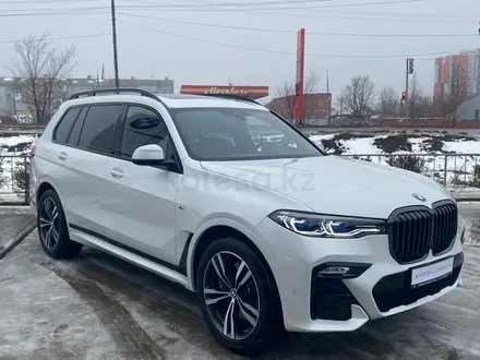 BMW X7 2022 года за 65 500 000 тг. в Уральск