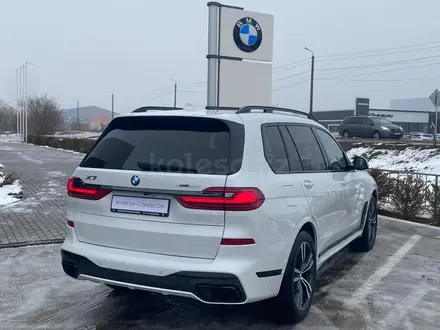 BMW X7 2022 года за 65 500 000 тг. в Уральск – фото 4