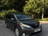Toyota Sienna 2013 года за 13 500 000 тг. в Алматы
