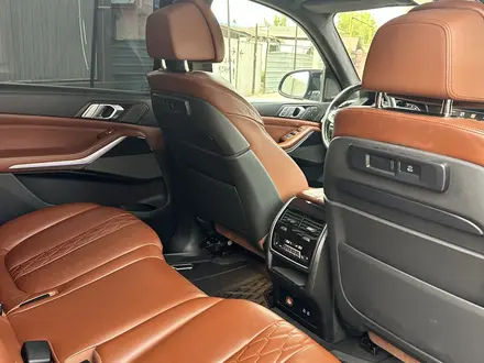 BMW X7 2021 года за 38 000 000 тг. в Алматы – фото 10