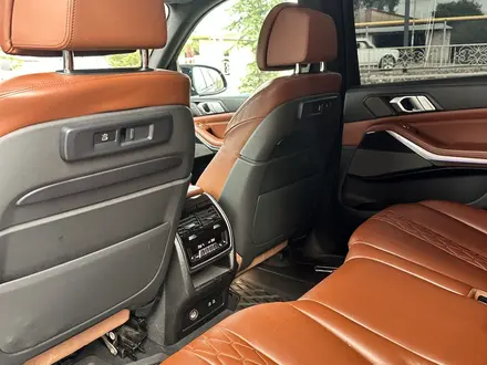 BMW X7 2021 года за 38 000 000 тг. в Алматы – фото 12