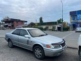 Toyota Camry 1999 годаүшін2 500 000 тг. в Урджар – фото 2