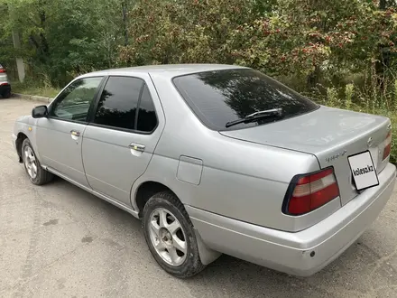 Nissan Bluebird 1996 года за 1 800 000 тг. в Усть-Каменогорск – фото 4