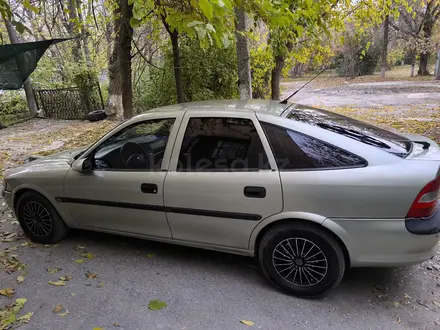 Opel Vectra 1996 года за 2 000 000 тг. в Шымкент – фото 3