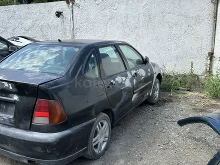 Volkswagen Polo 1999 года за 650 000 тг. в Тараз