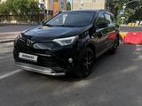 Toyota RAV4 2018 годаүшін11 300 000 тг. в Караганда