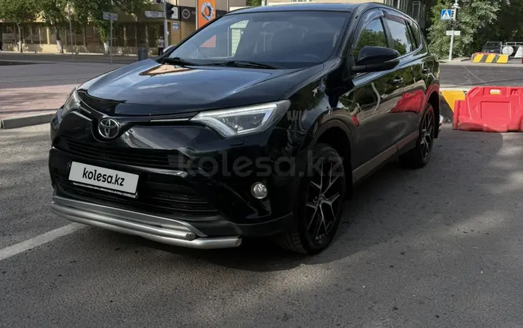 Toyota RAV4 2018 года за 11 300 000 тг. в Караганда