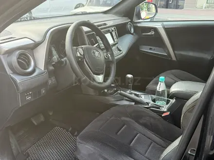 Toyota RAV4 2018 года за 11 300 000 тг. в Караганда – фото 6