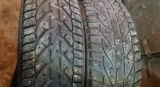 Зимние шины шипы 2 шт 185/60 R15 за 5 000 тг. в Костанай