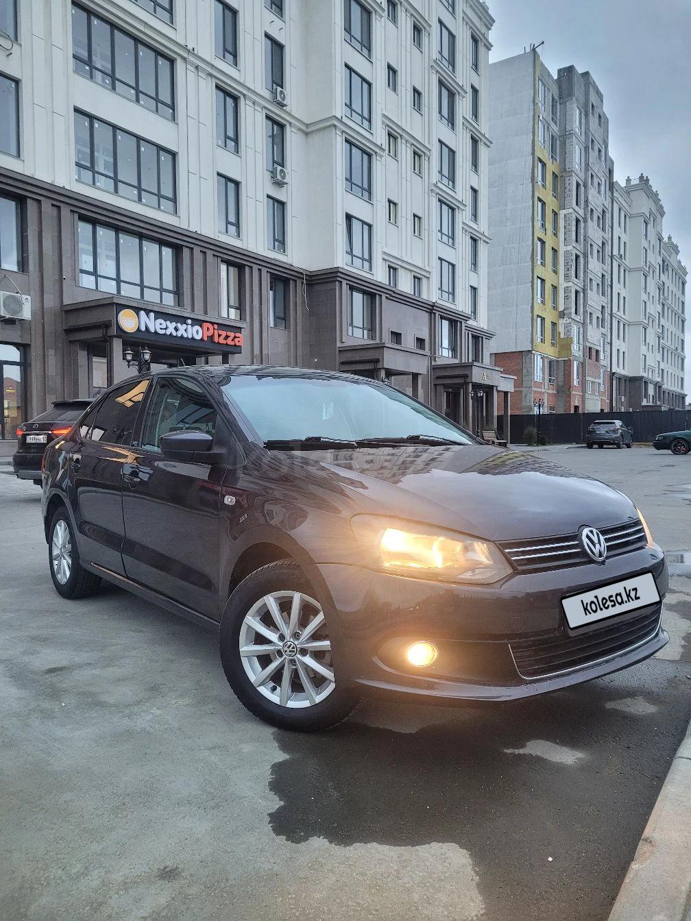 Volkswagen Polo 2015 г.