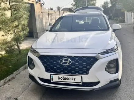 Hyundai Santa Fe 2020 года за 17 500 000 тг. в Шымкент – фото 9