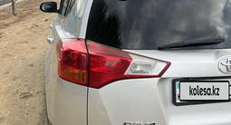 Toyota RAV4 2015 годаfor9 500 000 тг. в Атырау – фото 5