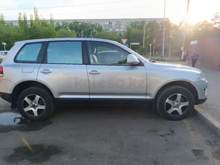 Volkswagen Touareg 2008 года за 6 300 000 тг. в Павлодар – фото 4