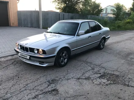 BMW 520 1990 года за 1 350 000 тг. в Караганда – фото 4