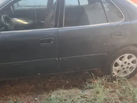 Toyota Camry 1992 года за 650 000 тг. в Караганда – фото 3