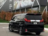 Toyota Alphard 2016 года за 12 000 000 тг. в Алматы