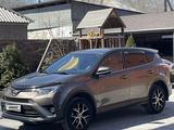 Toyota RAV4 2018 годаүшін14 500 000 тг. в Семей