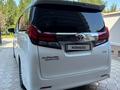 Toyota Alphard 2017 года за 31 000 000 тг. в Алматы – фото 20