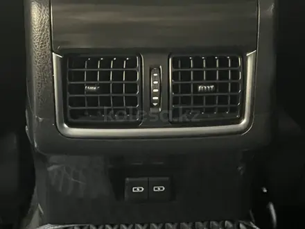 Toyota Camry 2023 года за 18 700 000 тг. в Актау – фото 24