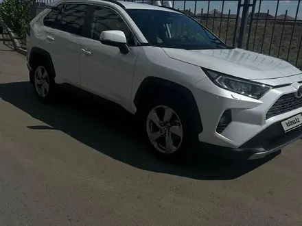 Toyota RAV4 2021 года за 16 000 000 тг. в Атырау – фото 8