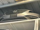 Решетка радиатора Hyundai Sonata за 50 000 тг. в Алматы – фото 2