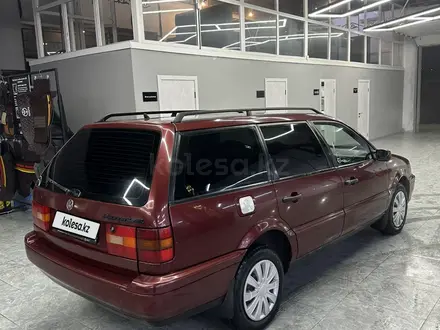 Volkswagen Passat 1994 года за 2 500 000 тг. в Семей – фото 4