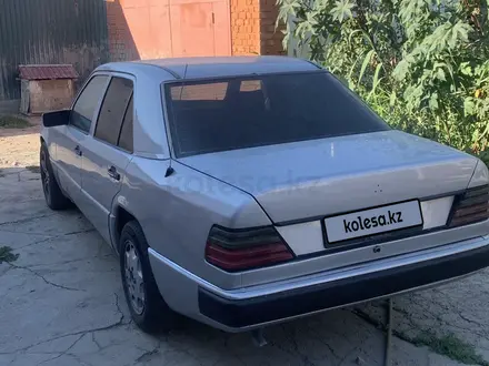 Mercedes-Benz E 230 1990 года за 900 000 тг. в Кызылорда – фото 5