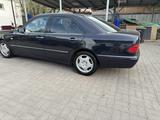Mercedes-Benz E 280 1997 годаfor4 900 000 тг. в Алматы – фото 4