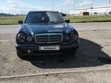 Mercedes-Benz E 200 1995 года за 1 600 000 тг. в Костанай