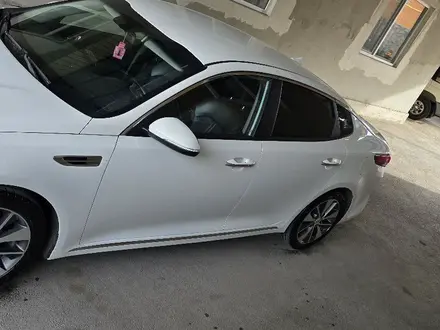 Kia K5 2019 года за 6 000 000 тг. в Алматы – фото 4