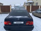 Mercedes-Benz E 320 1996 годаүшін3 500 000 тг. в Атырау – фото 4