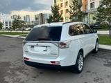 Mitsubishi Outlander 2012 годаүшін7 450 000 тг. в Астана – фото 5