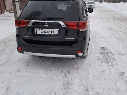 Mitsubishi Outlander 2015 года за 8 600 000 тг. в Астана – фото 3