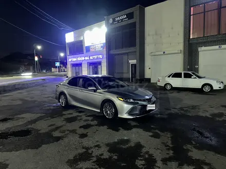 Toyota Camry 2019 года за 13 250 000 тг. в Шымкент – фото 6