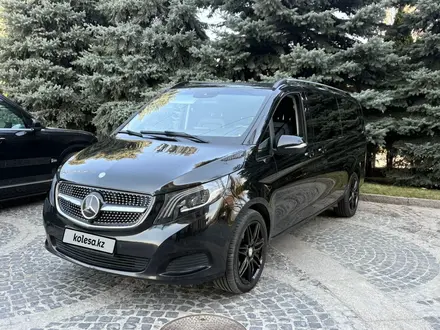 Mercedes-Benz V 250 2015 года за 17 500 000 тг. в Алматы