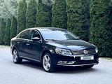 Volkswagen Passat 2011 годаүшін5 200 000 тг. в Алматы – фото 2