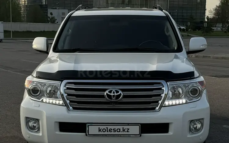 Toyota Land Cruiser 2014 годаүшін24 500 000 тг. в Алматы