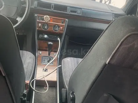 Mercedes-Benz E 300 1990 года за 1 100 000 тг. в Актау – фото 9