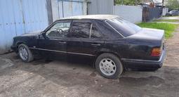 Mercedes-Benz E 300 1992 года за 1 300 000 тг. в Алматы – фото 3