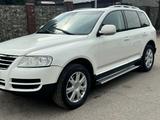 Volkswagen Touareg 2005 годаүшін4 200 000 тг. в Алматы – фото 2