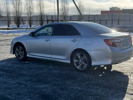 Toyota Camry 2013 года за 5 300 000 тг. в Актобе – фото 4