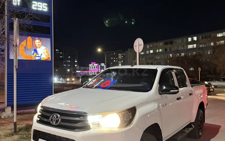 Toyota Hilux 2015 годаfor13 200 000 тг. в Актау