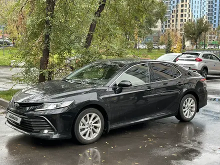 Toyota Camry 2023 года за 17 000 000 тг. в Алматы – фото 3